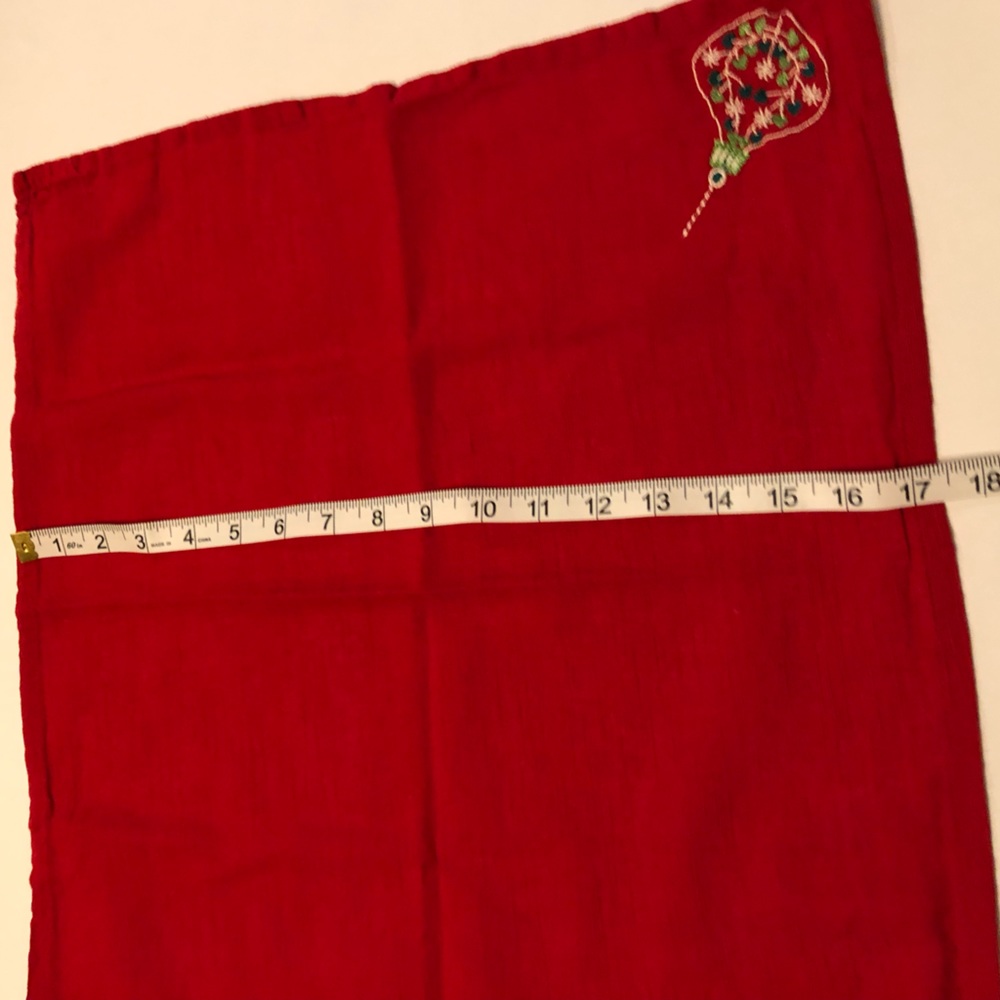 8 Christmas linen napkins. Red with embroidered ornaments. - Picture 3 of 5
